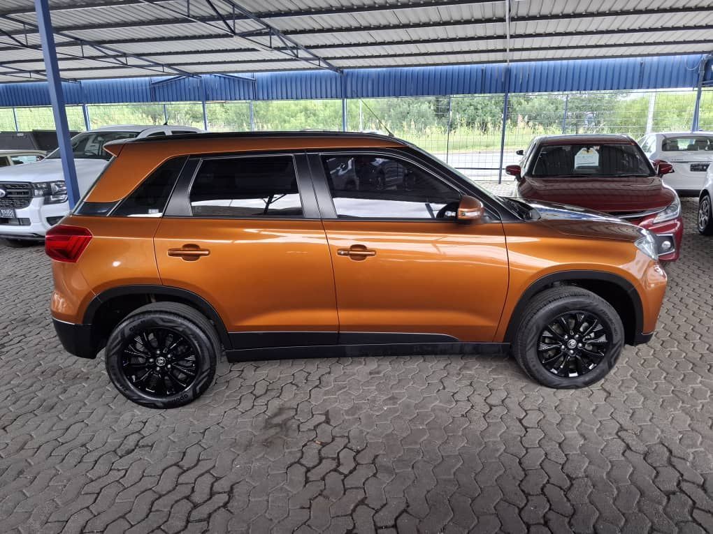 2022 Toyota Urban Cruiser photo 1
