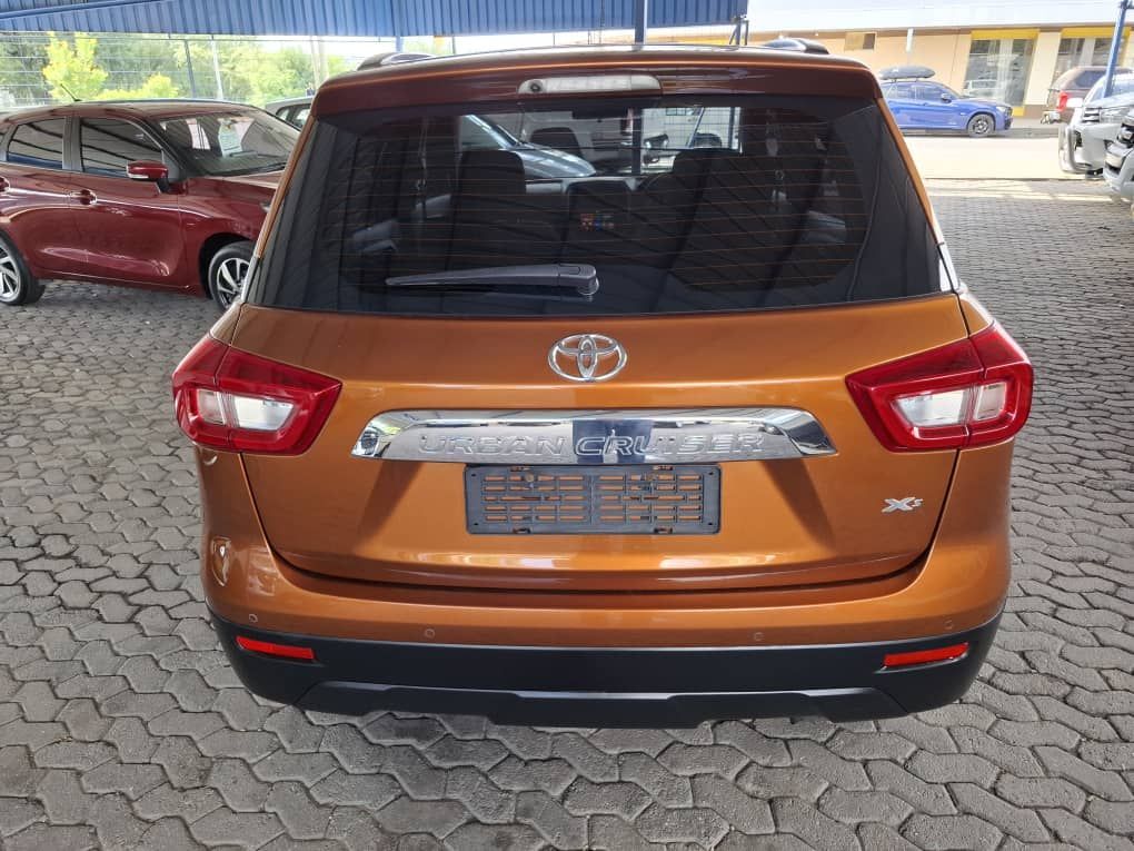 2022 Toyota Urban Cruiser photo 5