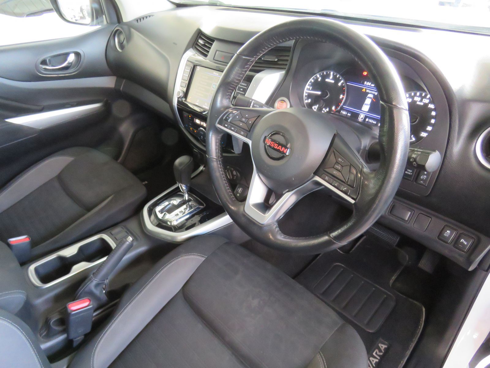 2023 Nissan Navara photo 9