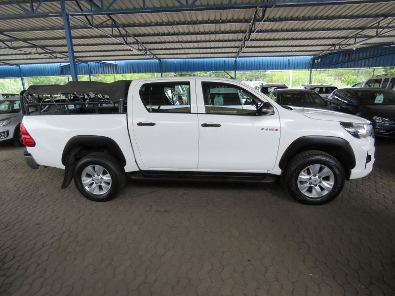 2019 Toyota Hilux photo 1