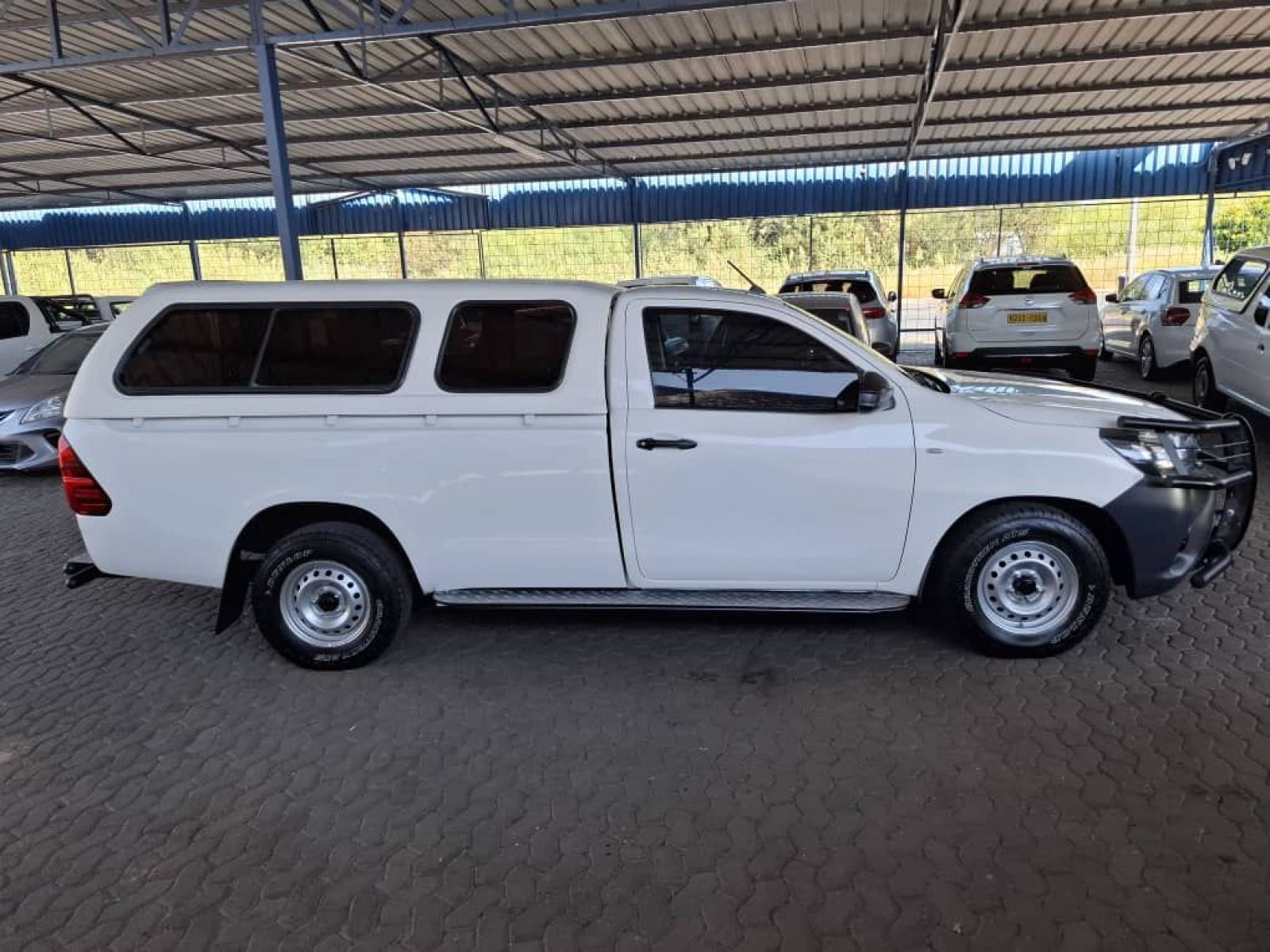 2021 Toyota Hilux photo 1