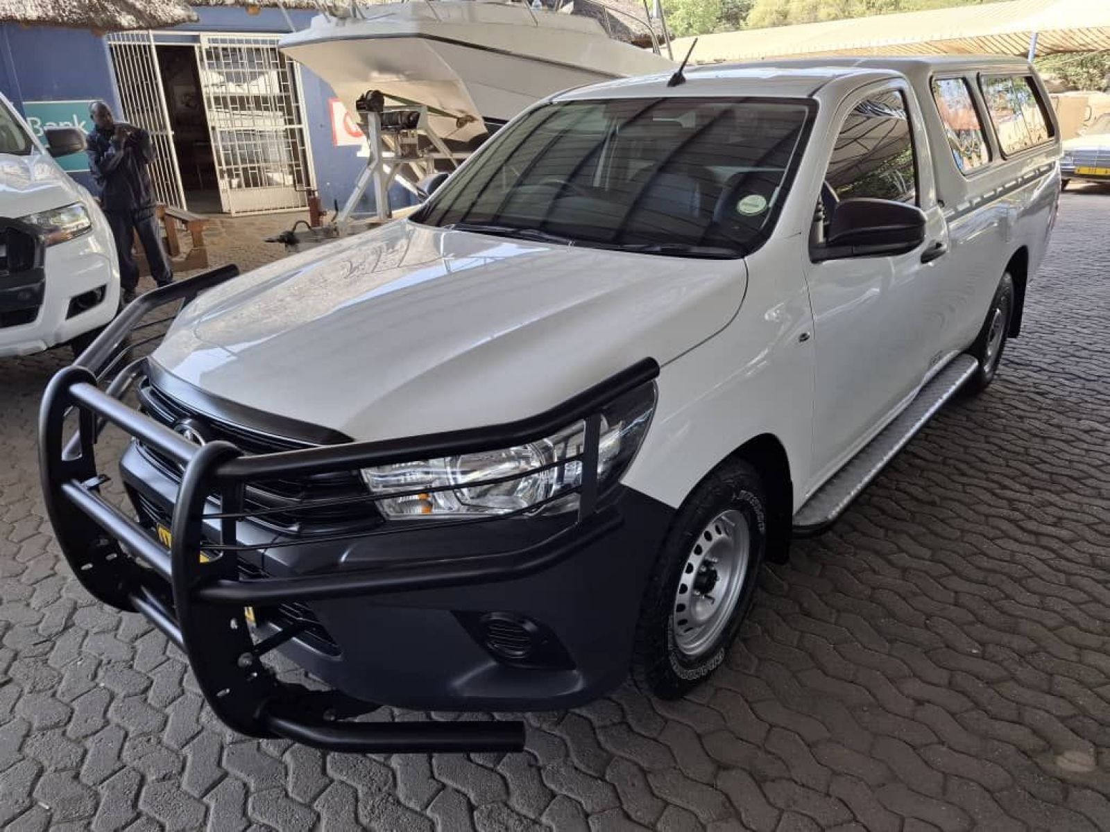 2021 Toyota Hilux photo 4