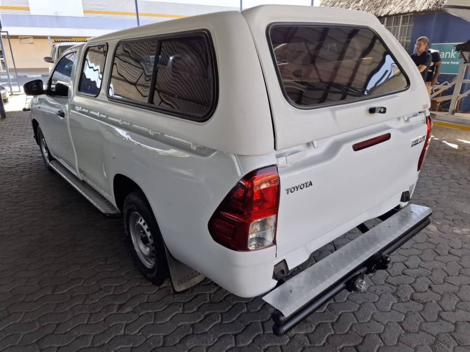 2021 Toyota Hilux photo 5