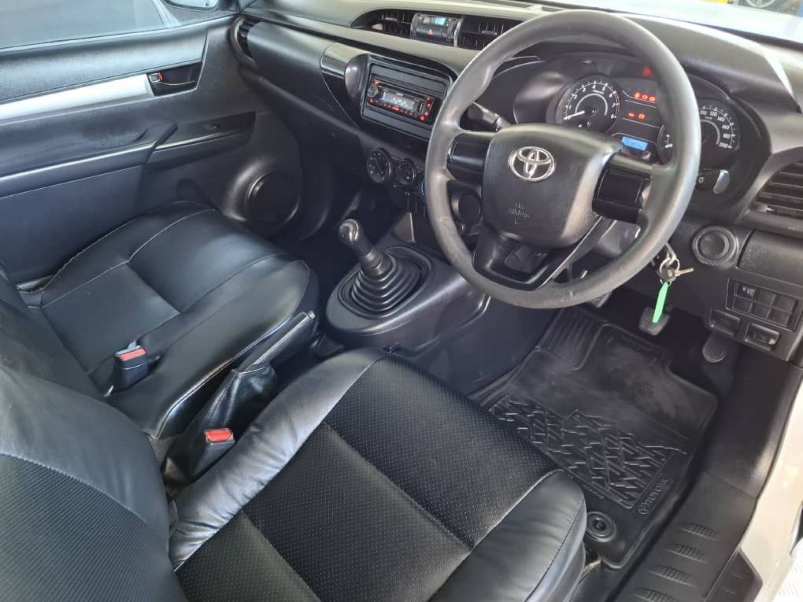 2021 Toyota Hilux photo 9