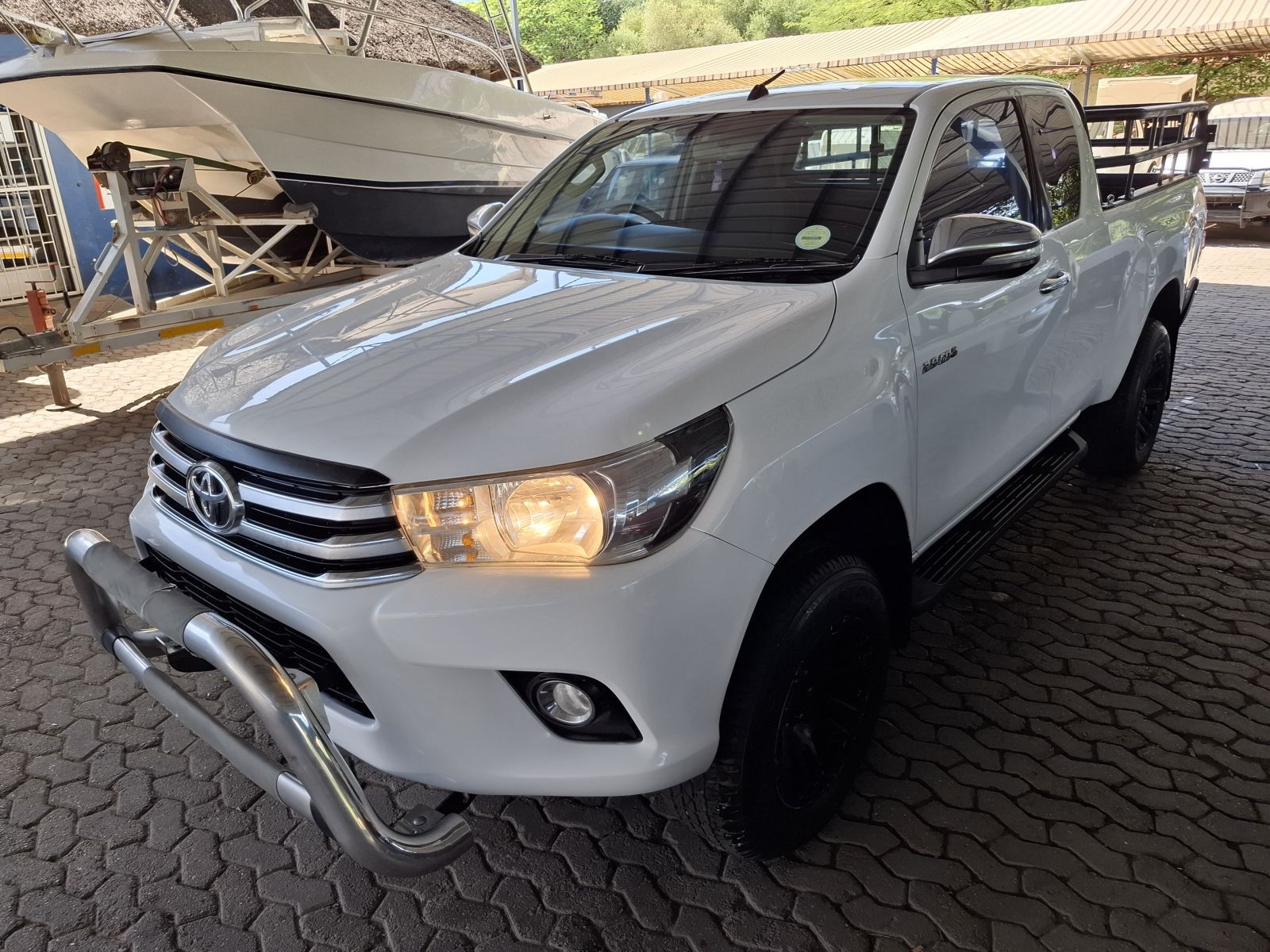 2016 Toyota Hilux photo 4