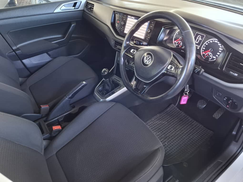 2019 Volkswagen Polo photo 10