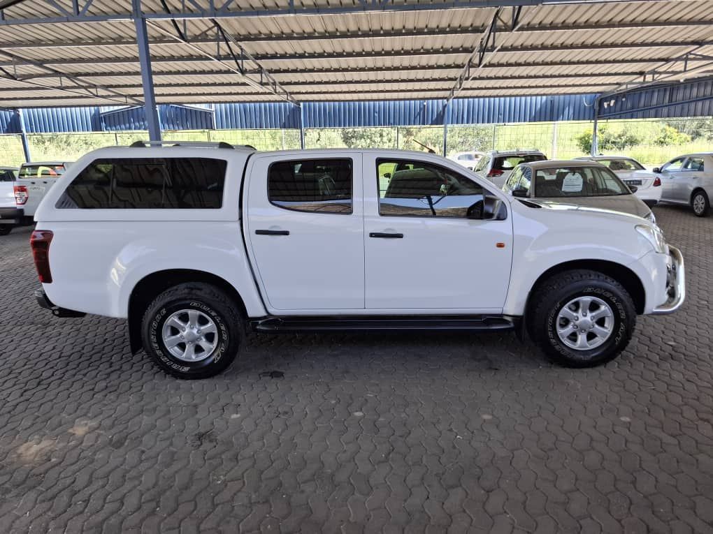 2018 Isuzu KB Series photo 1