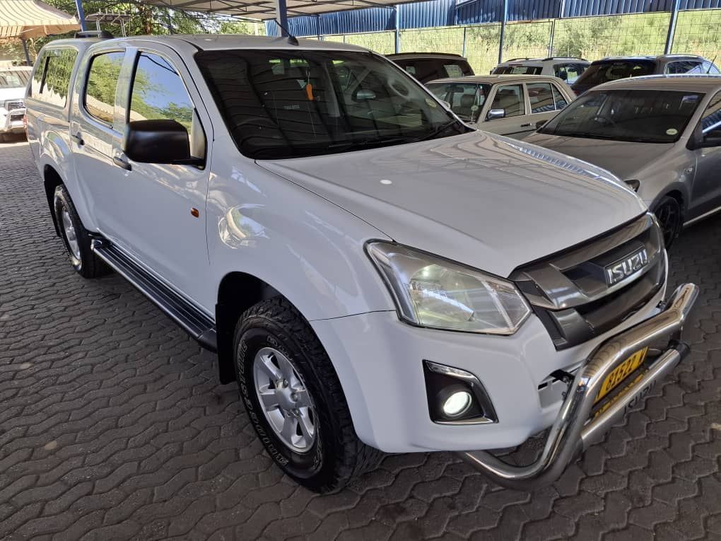 2018 Isuzu KB Series photo 2