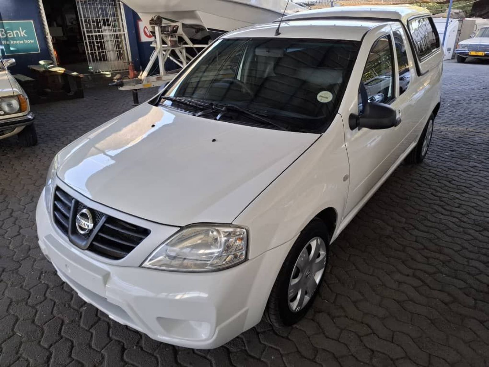2020 Nissan NP200 photo 3