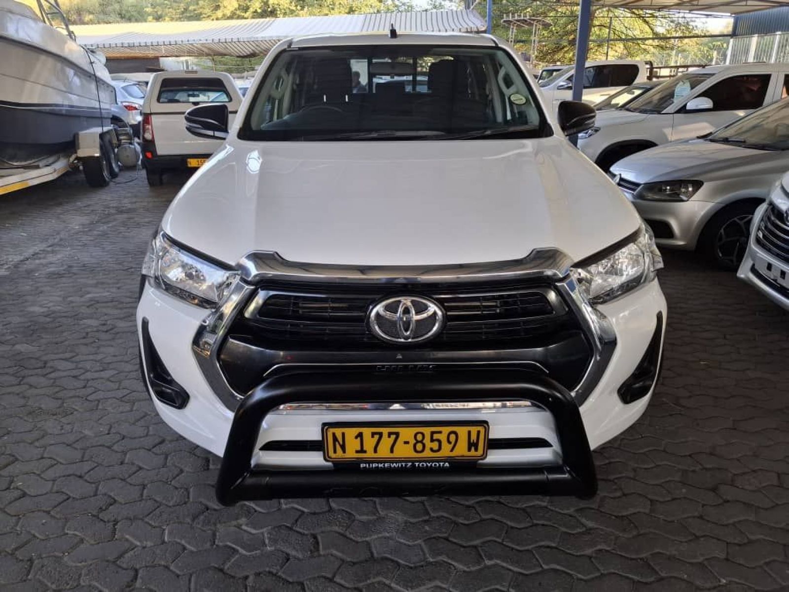 2023 Toyota Hilux photo 3