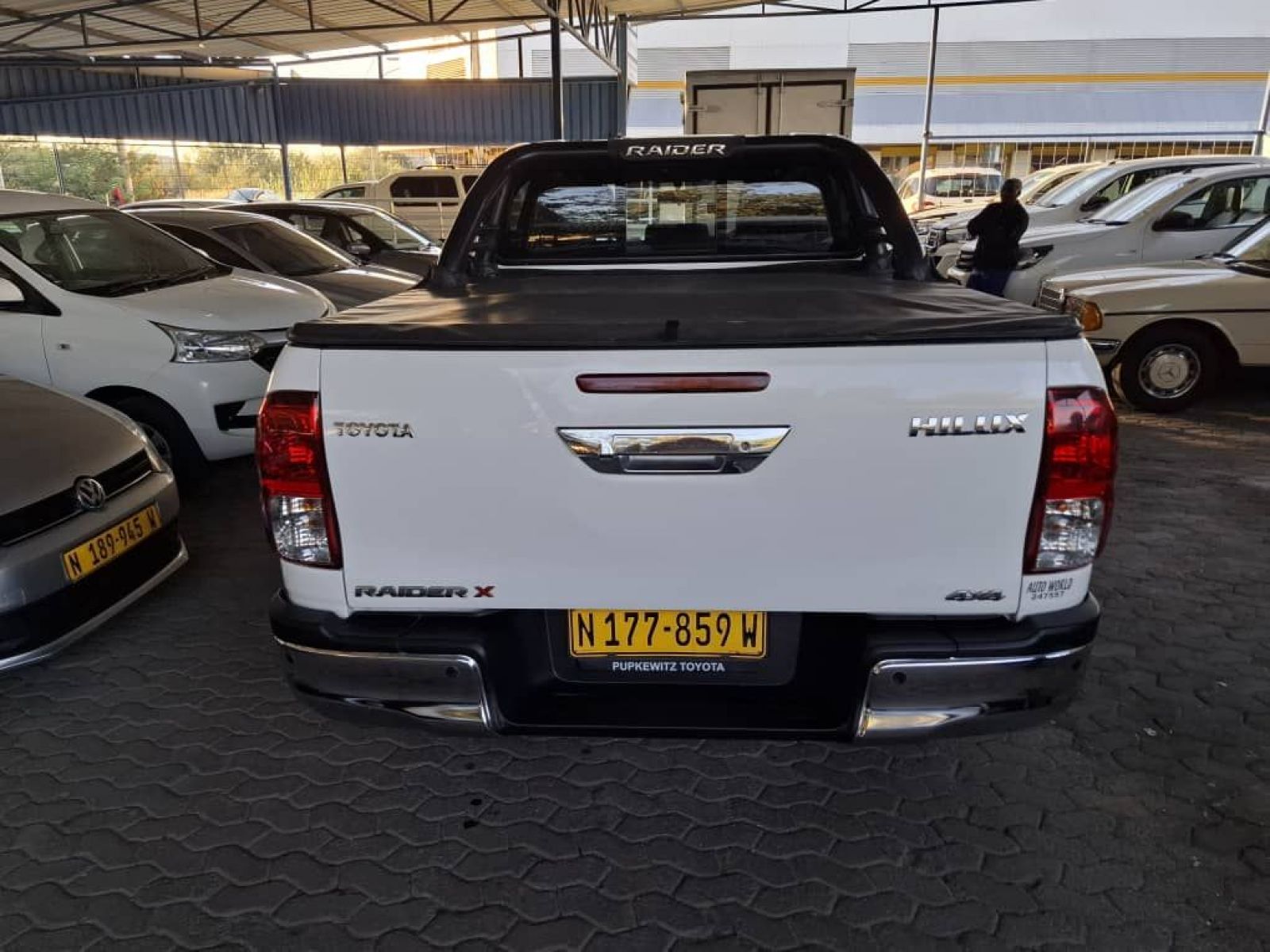 2023 Toyota Hilux photo 7