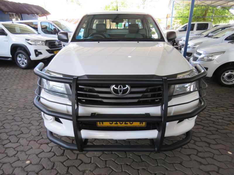 2015 Toyota Hilux photo 3