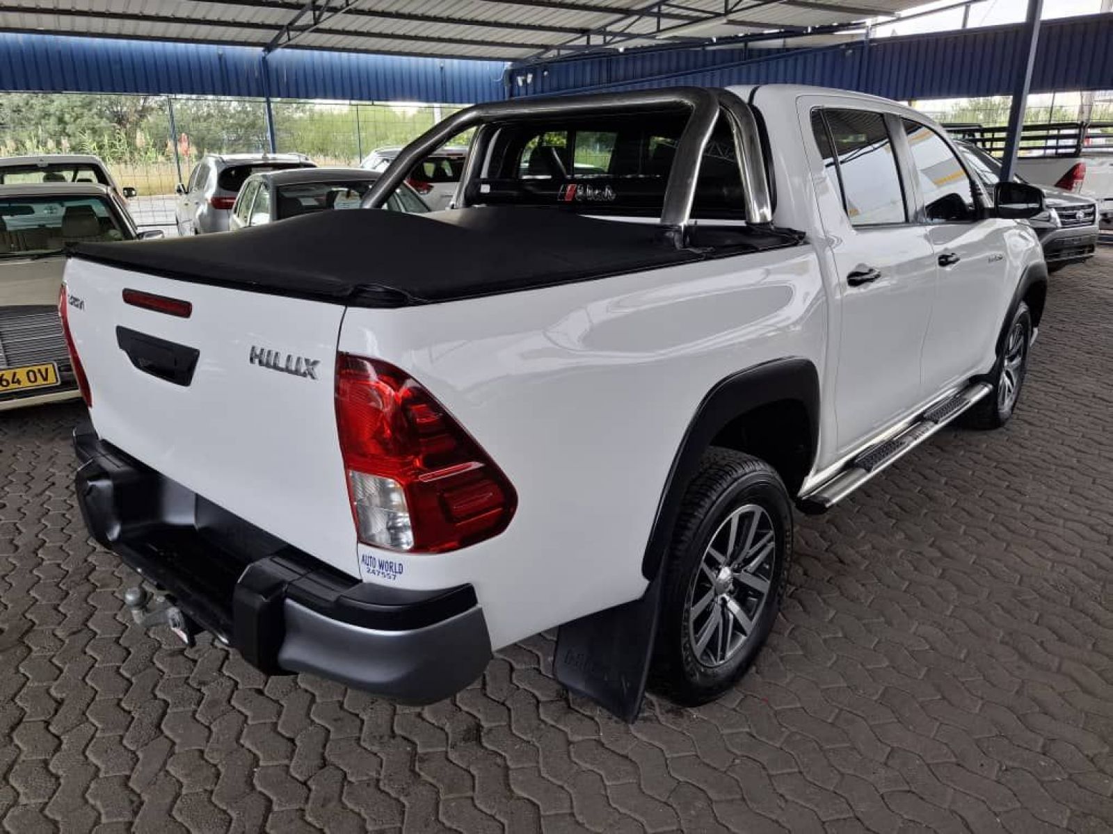 2018 Toyota Hilux photo 7