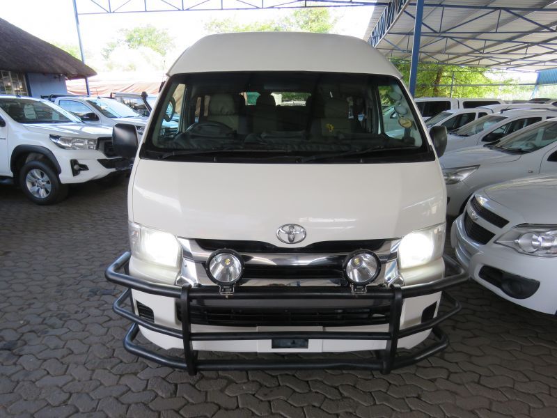2017 Toyota Quantum photo 3