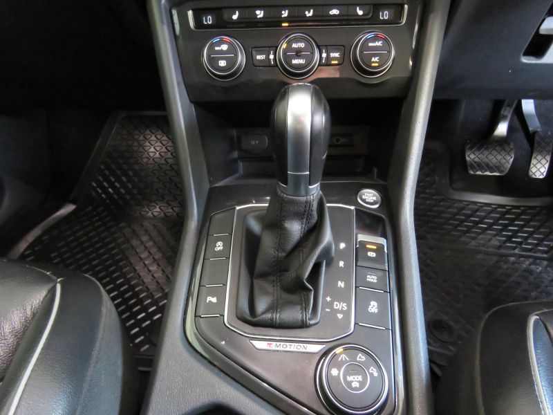 2018 Volkswagen Tiguan photo 11