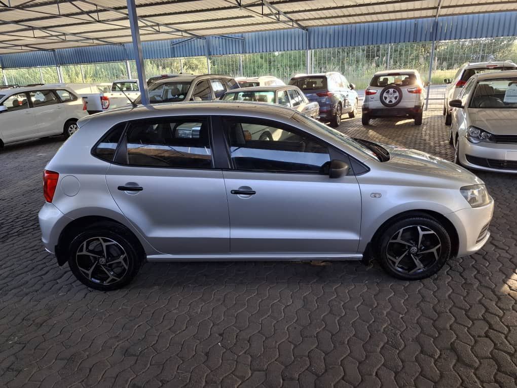 2019 Volkswagen Polo Vivo photo 1