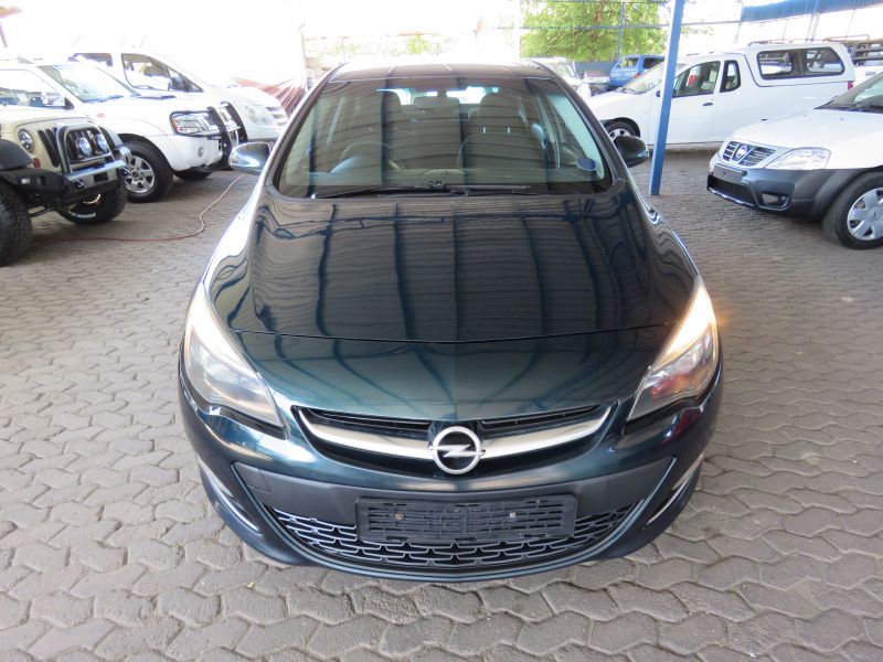 2014 Opel Astra photo 3