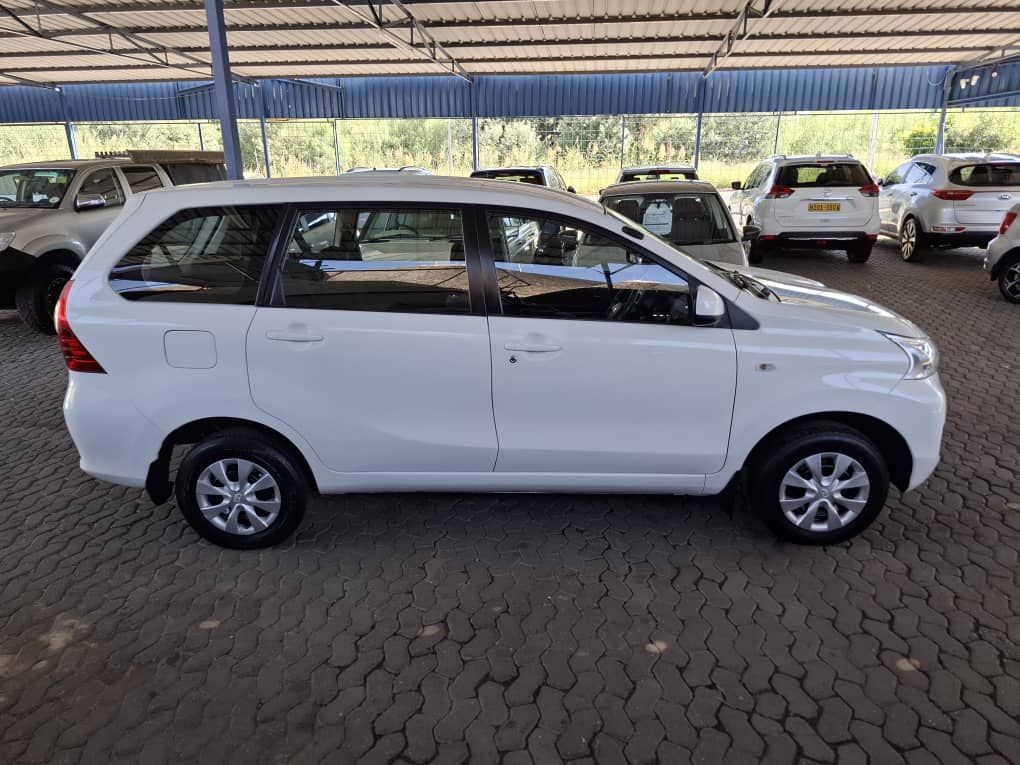 2019 Toyota Avanza photo 2