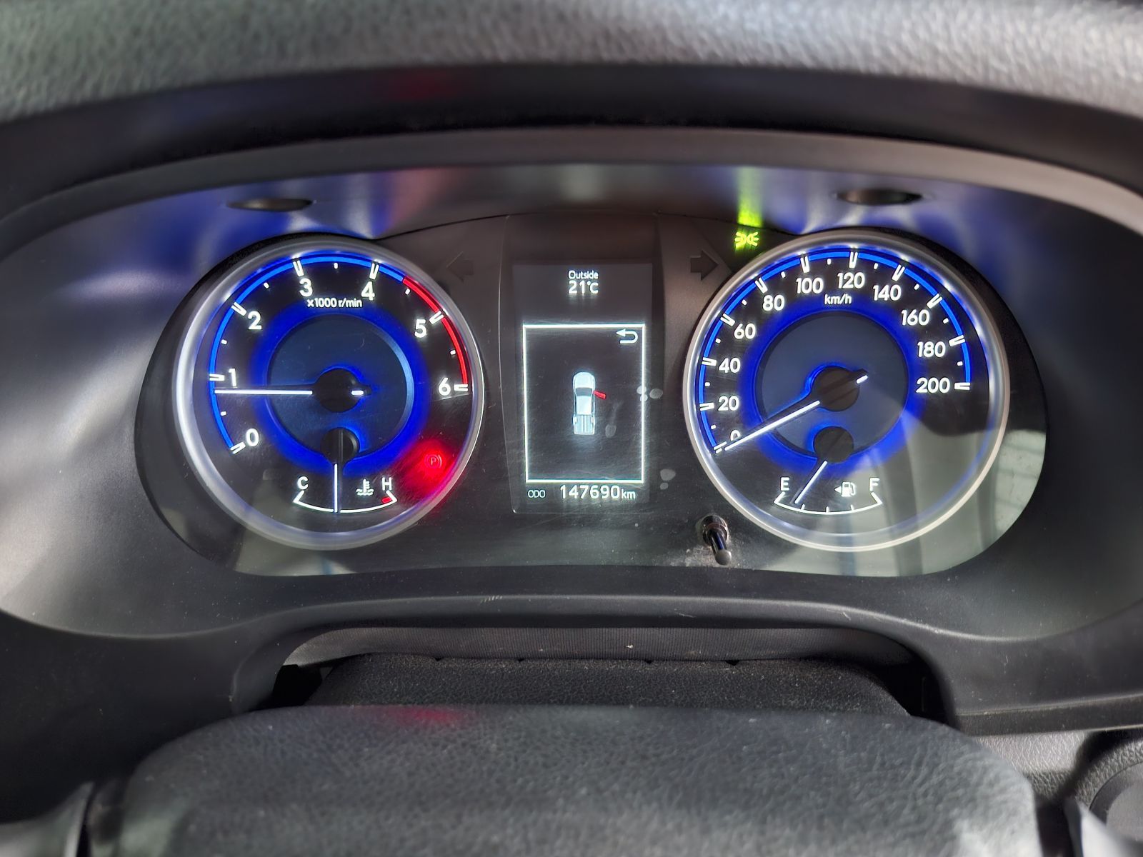 2017 Toyota Hilux photo 10