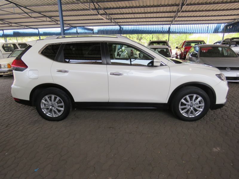 2023 Nissan X-trail photo 1