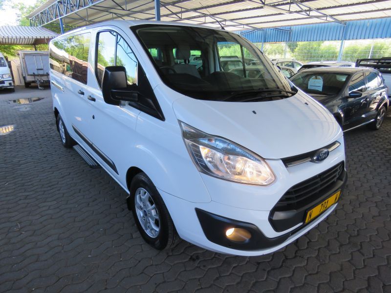 2015 Ford Tourneo photo 2