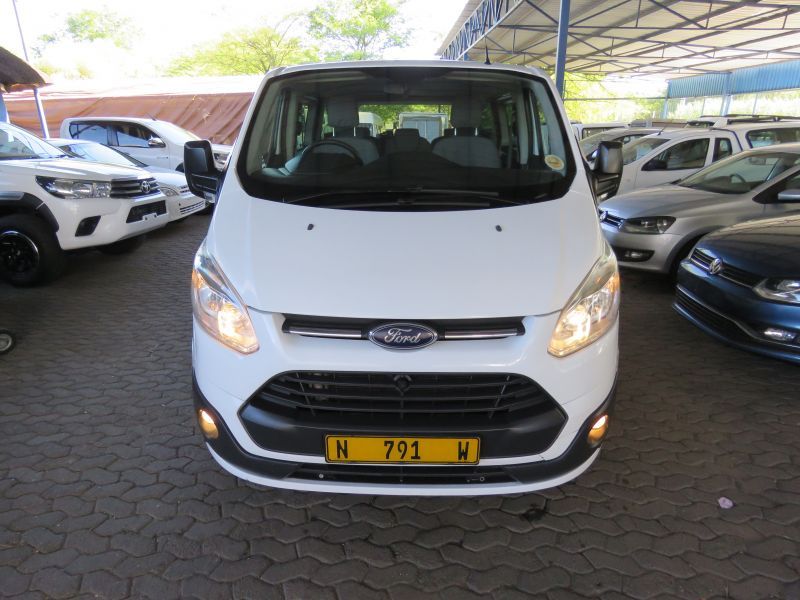 2015 Ford Tourneo photo 3