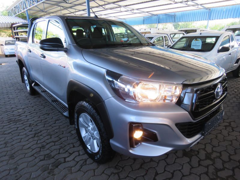 2018 Toyota Hilux photo 2