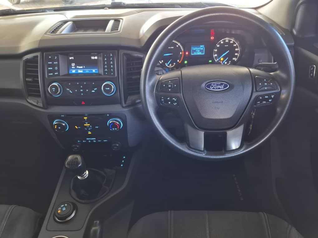 2019 Ford Everest photo 8