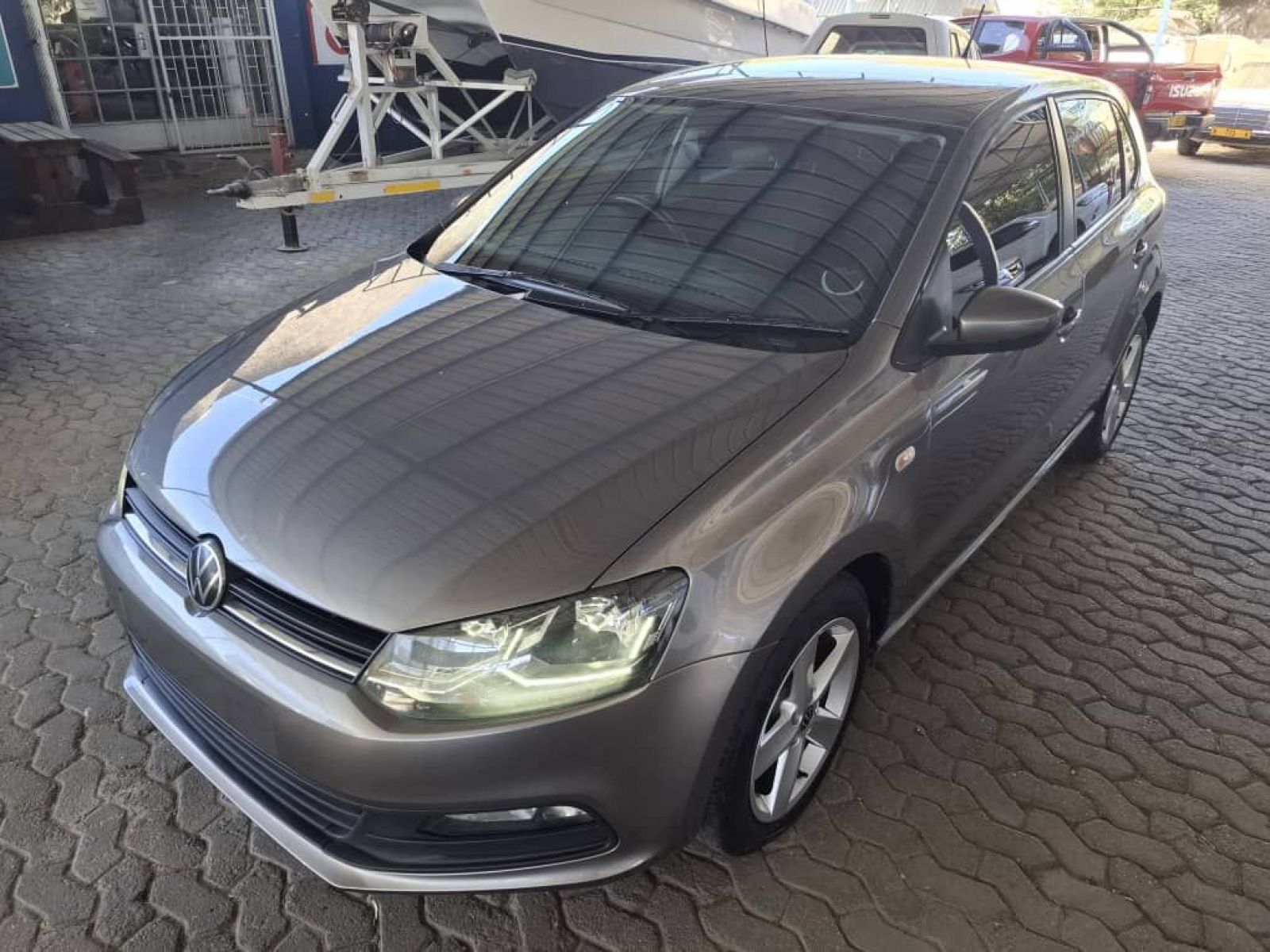 2023 Volkswagen Polo Vivo photo 4