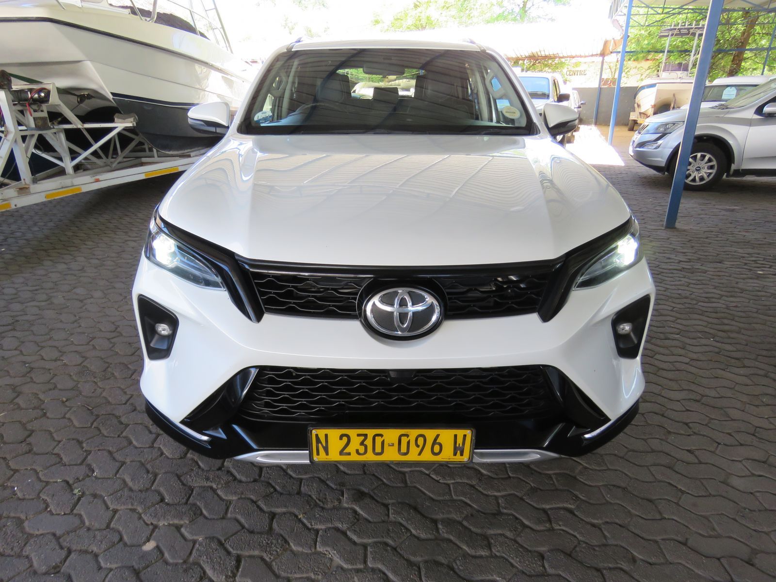 2023 Toyota Fortuner photo 3
