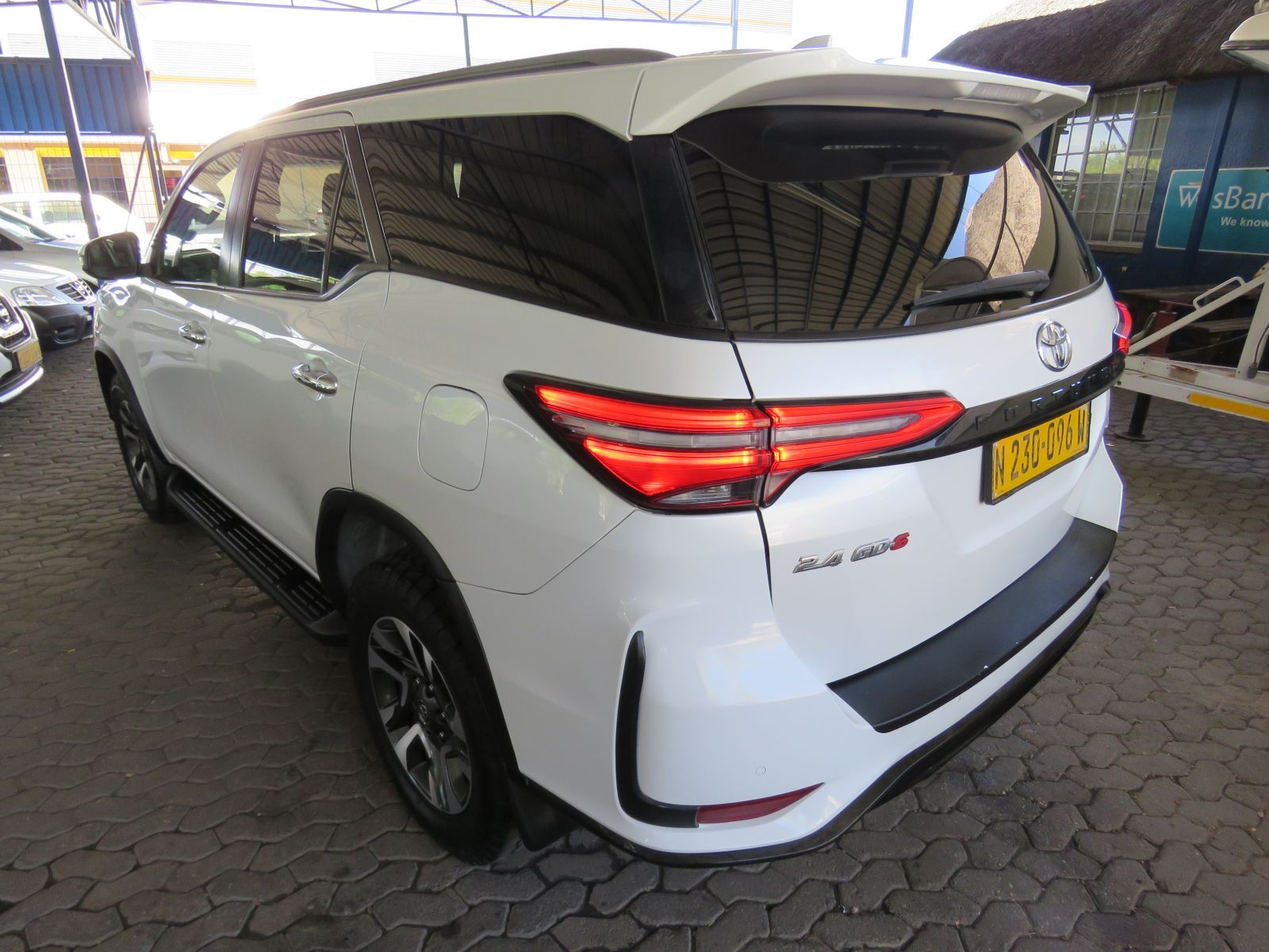 2023 Toyota Fortuner photo 5