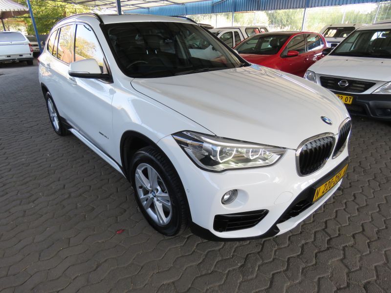 2016 BMW X1 photo 2