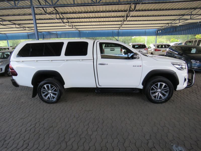 2020 Toyota Hilux photo 1