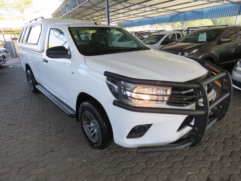 2019 Toyota Hilux photo 2