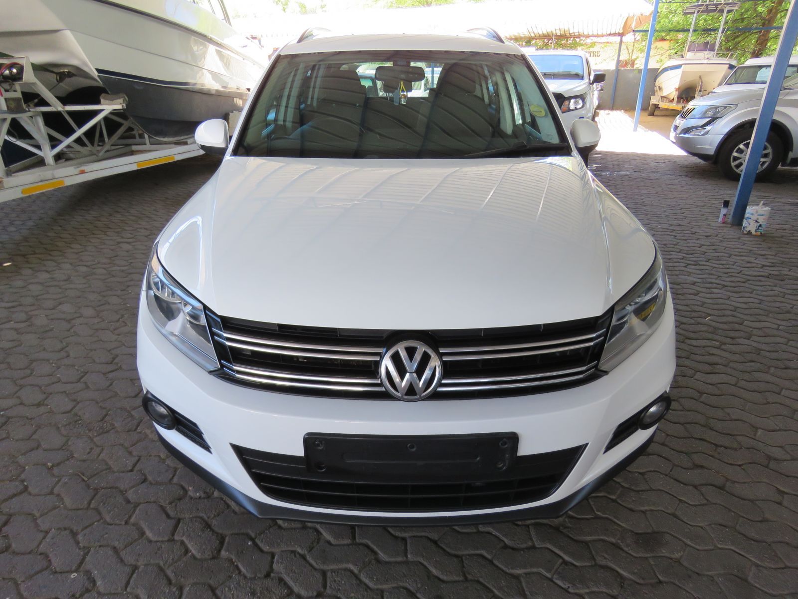 2016 Volkswagen Tiguan photo 3