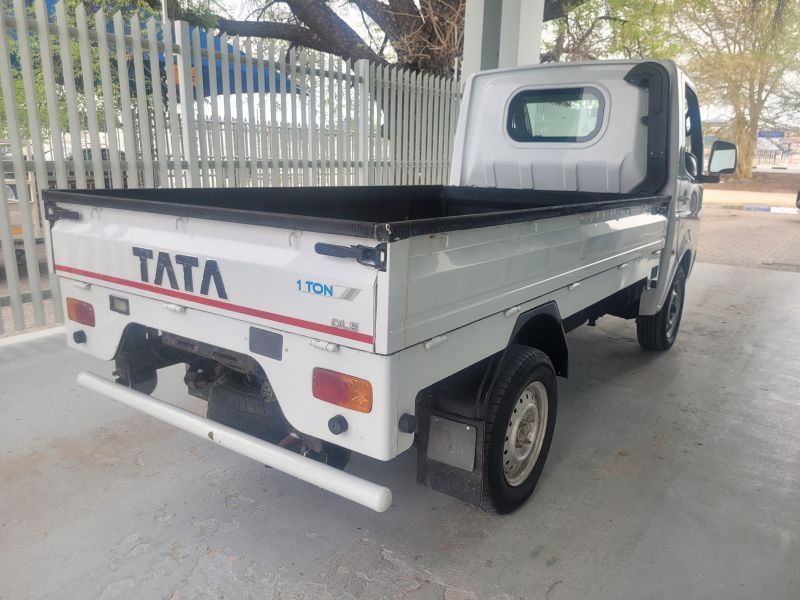 2016 Tata Super Ace photo 2