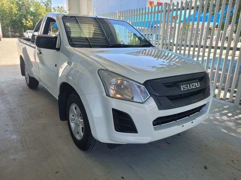 2017 Isuzu KB Series photo 1