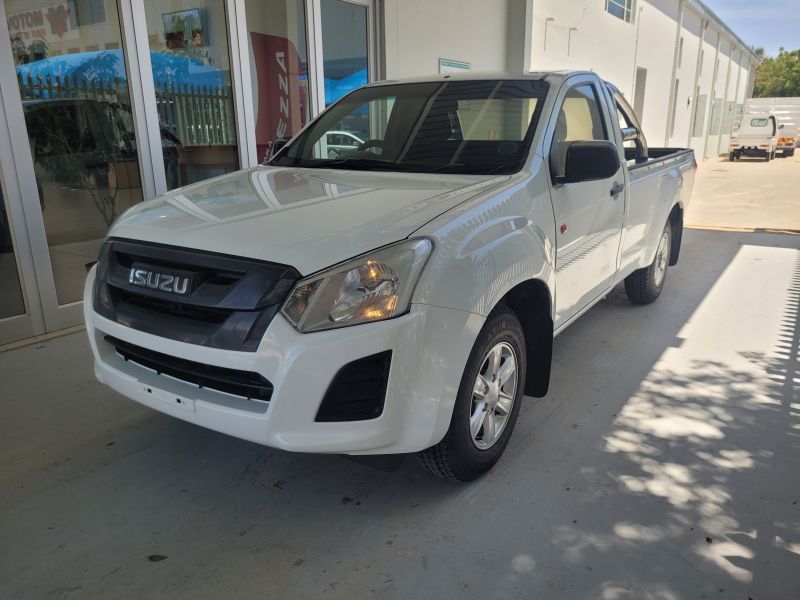 2017 Isuzu KB Series photo 3