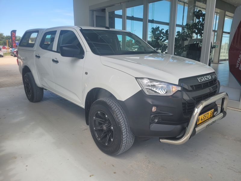 2023 Isuzu D-MAX photo 1