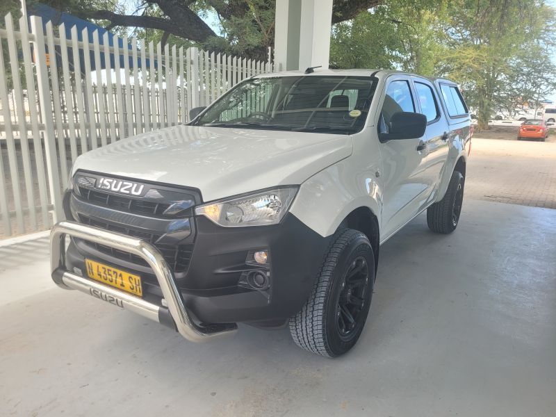 2023 Isuzu D-MAX photo 3