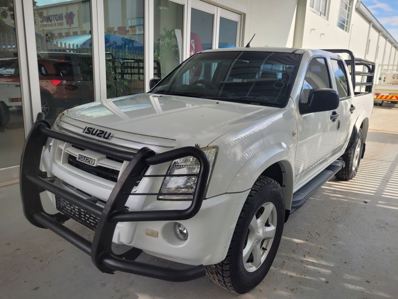 2012 Isuzu KB Series photo 3