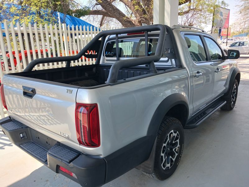2024 JAC T9 photo 3
