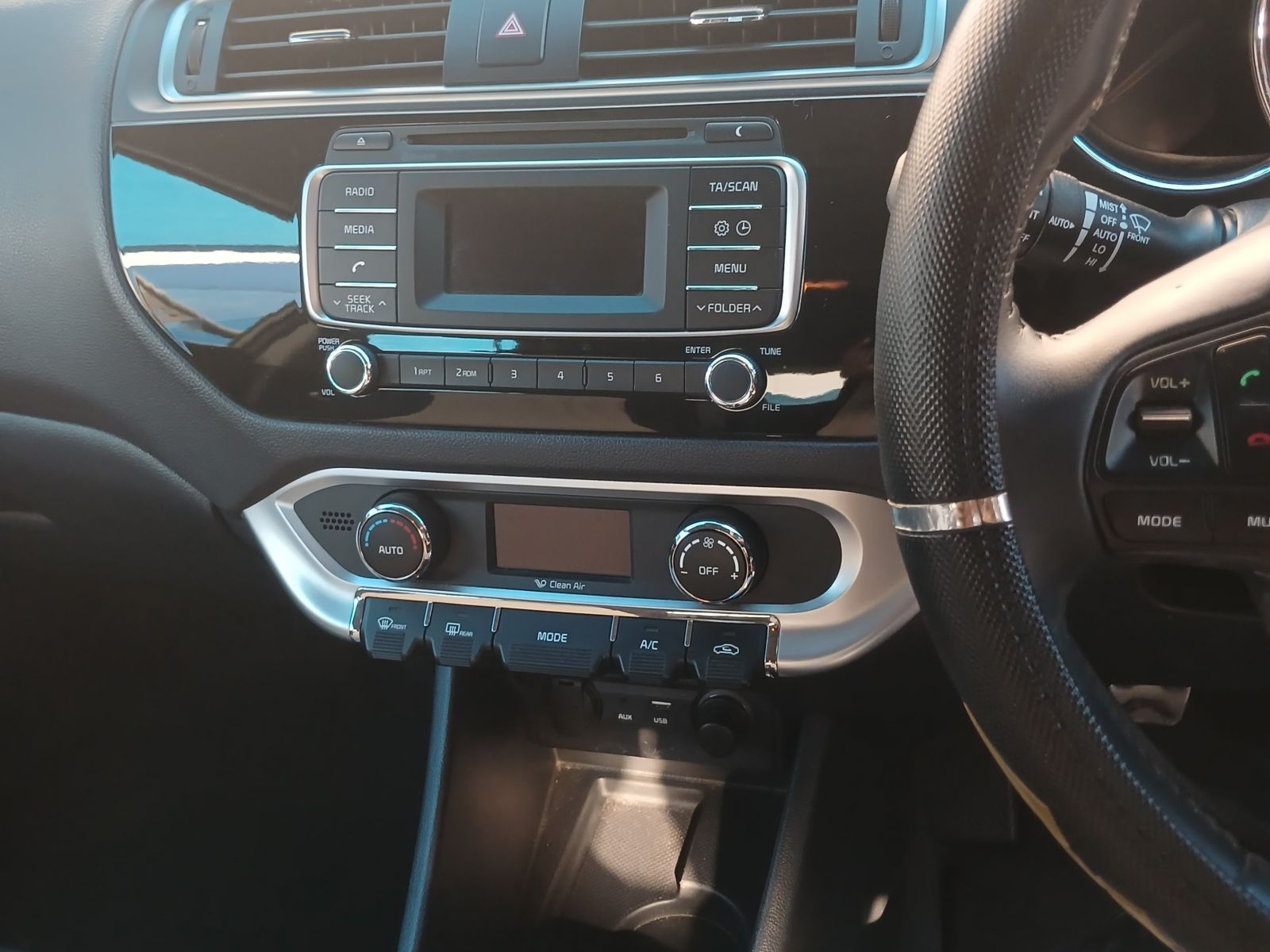 2016 Kia Rio photo 16