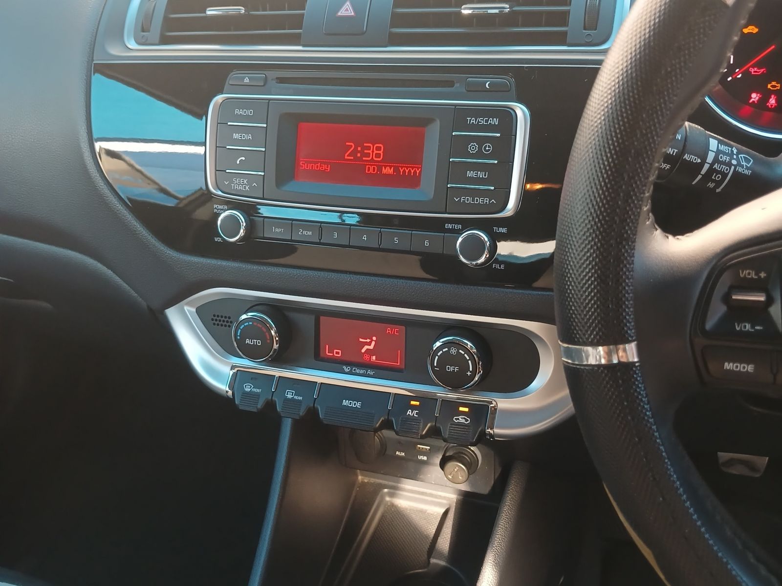 2016 Kia Rio photo 8