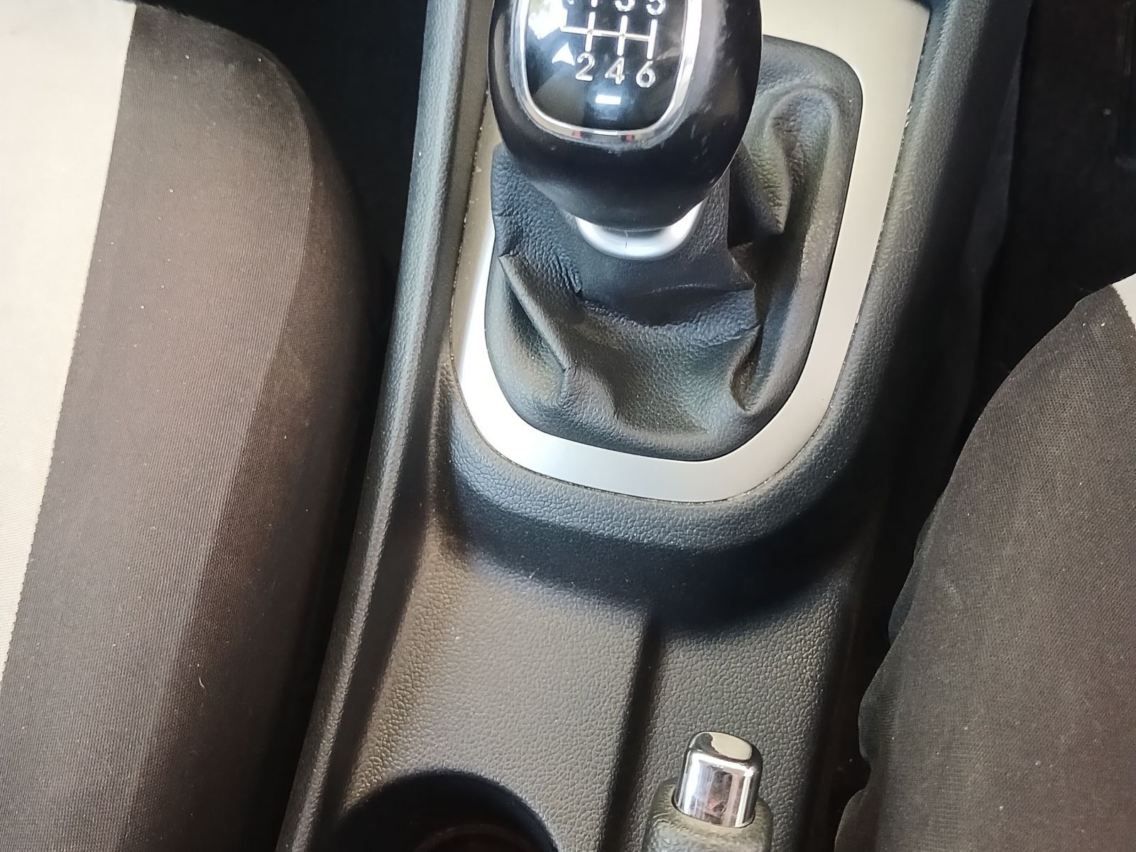 2016 Kia Rio photo 9