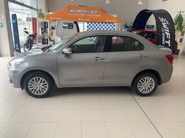 2022 Suzuki Dzire photo 1