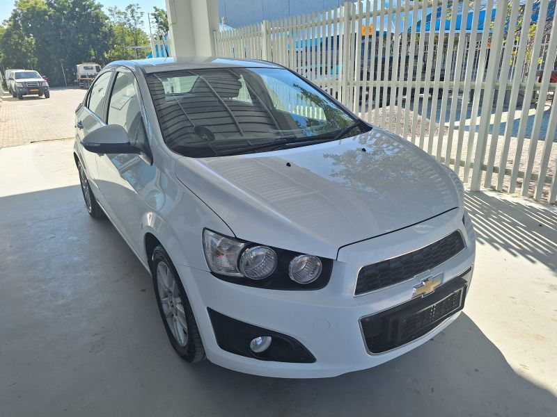 2016 Chevrolet Sonic photo 3