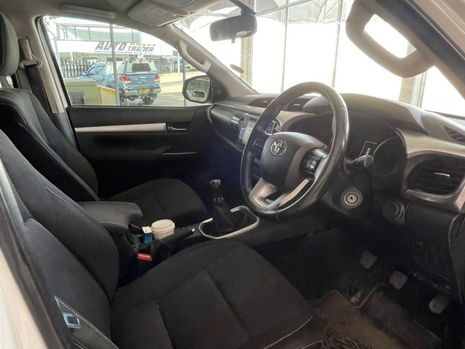 2017 Toyota Hilux photo 7