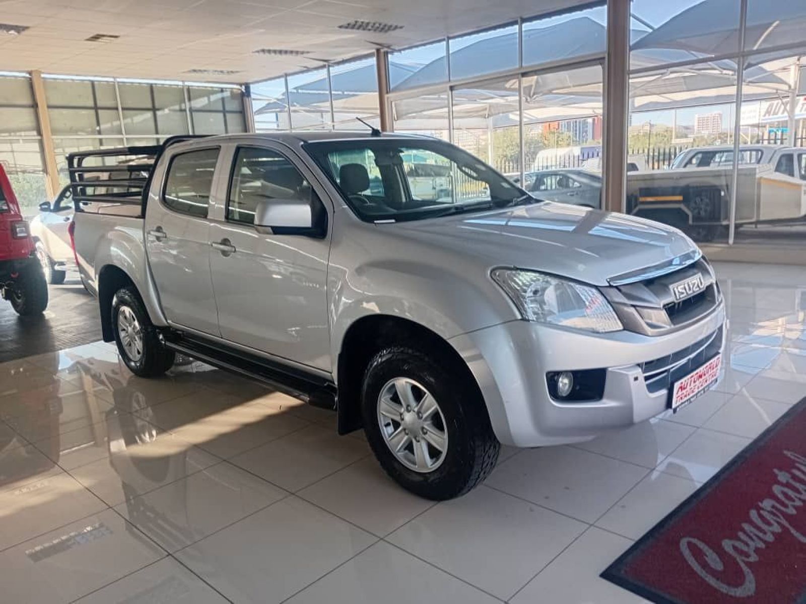 2016 Isuzu KB Series photo 1