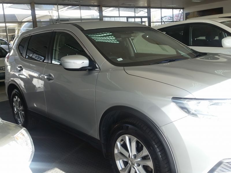 2017 Nissan X-trail photo 1
